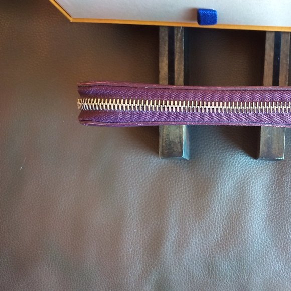EUC LV Bicolor Cassis/Fuchsia Epi Zippy Long Wallet Full Inclusion! - Picture 11 of 16